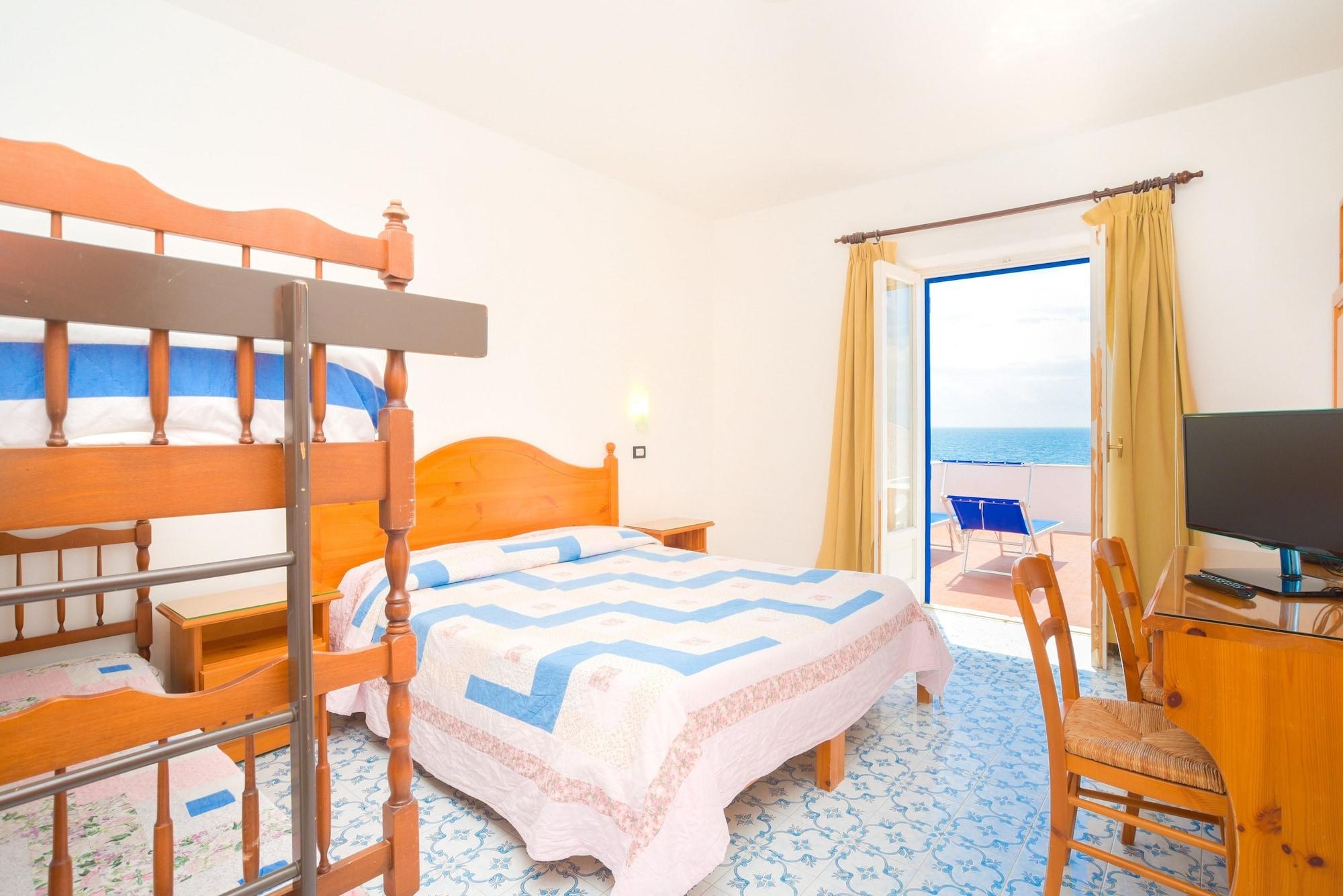 Hotel Regina Del Mare Barano dʼIschia Buitenkant foto