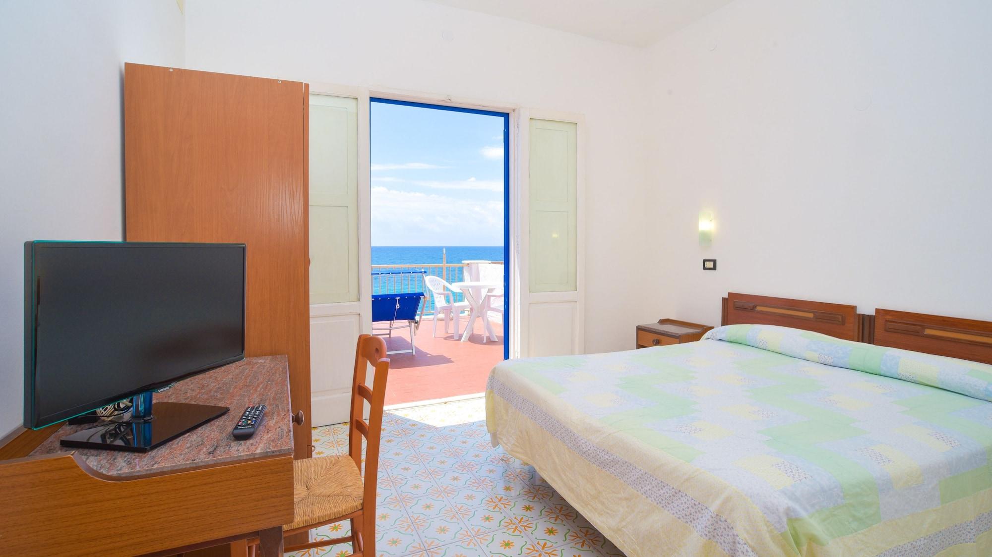 Hotel Regina Del Mare Barano dʼIschia Buitenkant foto
