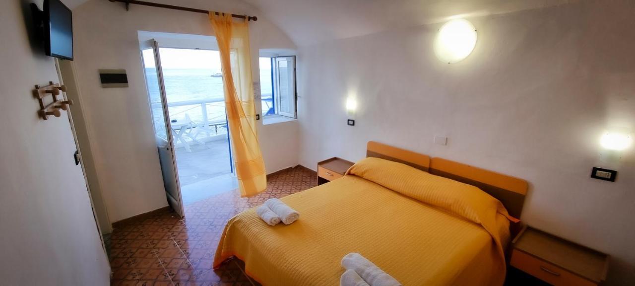 Hotel Regina Del Mare Barano dʼIschia Kamer foto