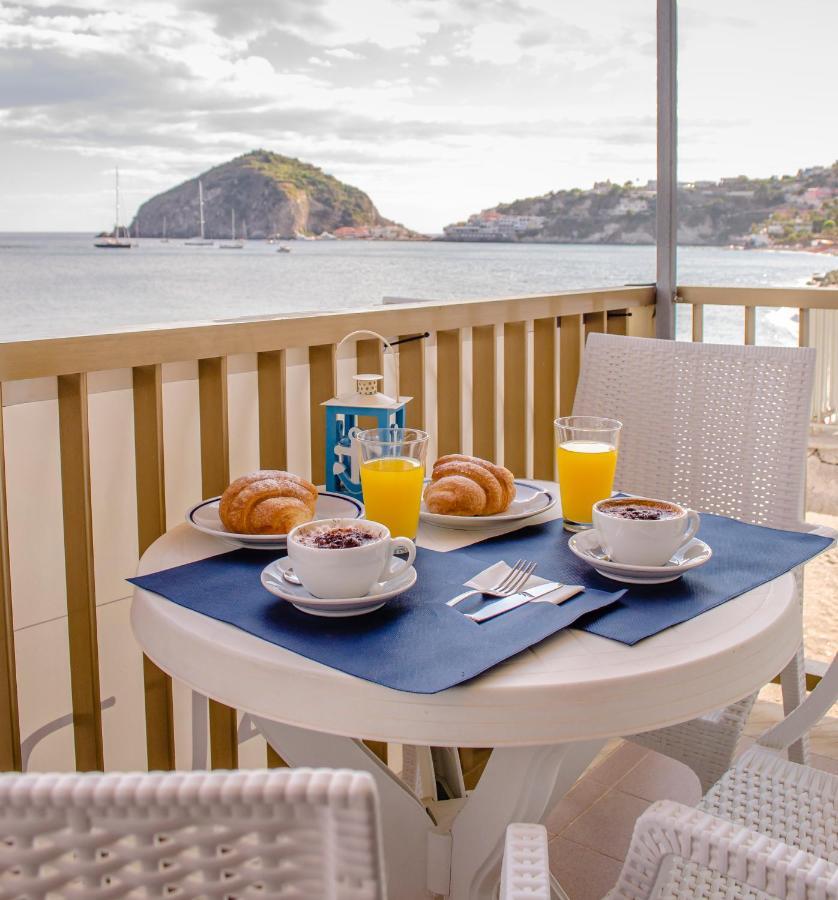 Hotel Regina Del Mare Barano dʼIschia Buitenkant foto