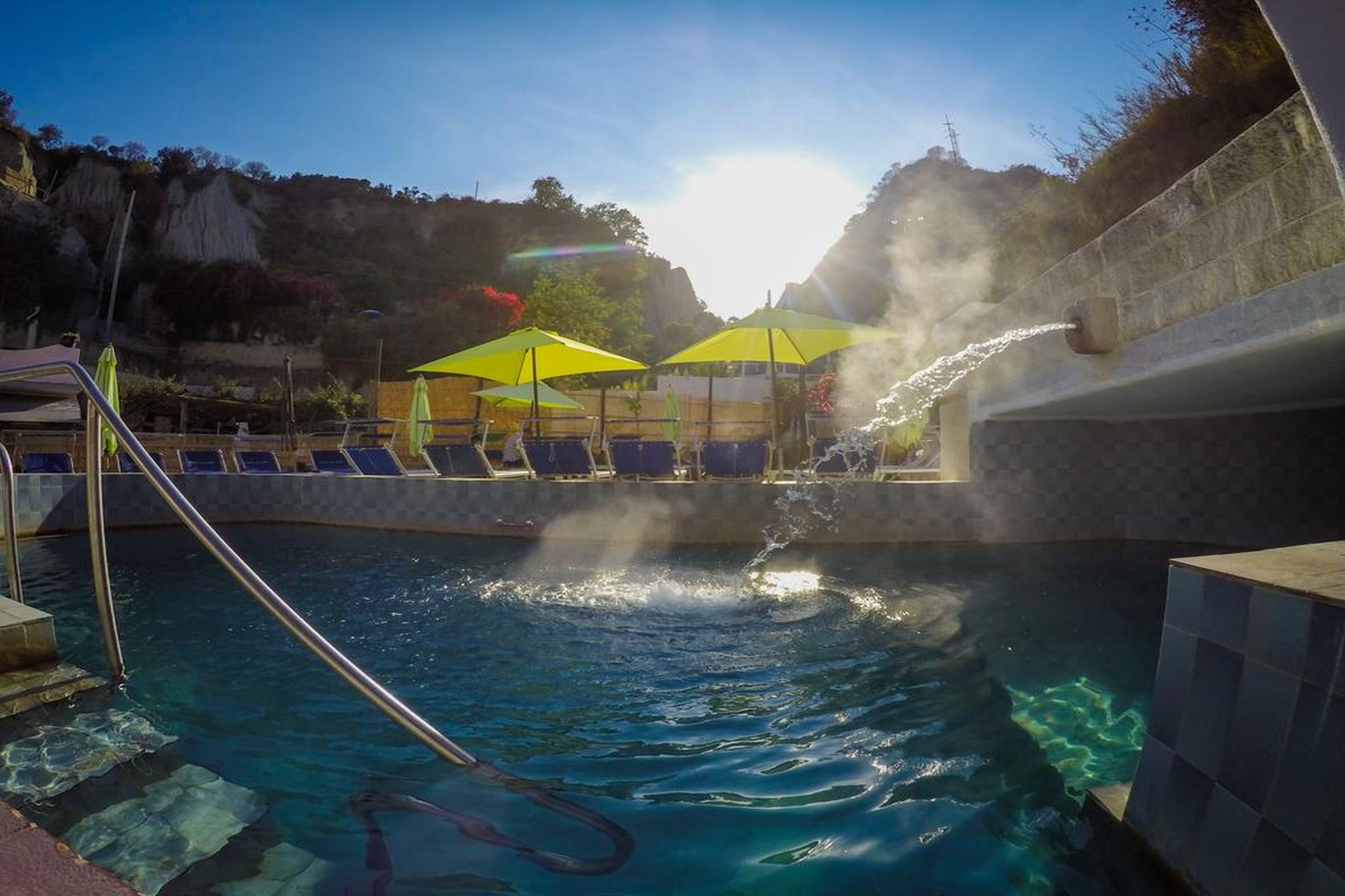 Hotel Regina Del Mare Barano dʼIschia Buitenkant foto
