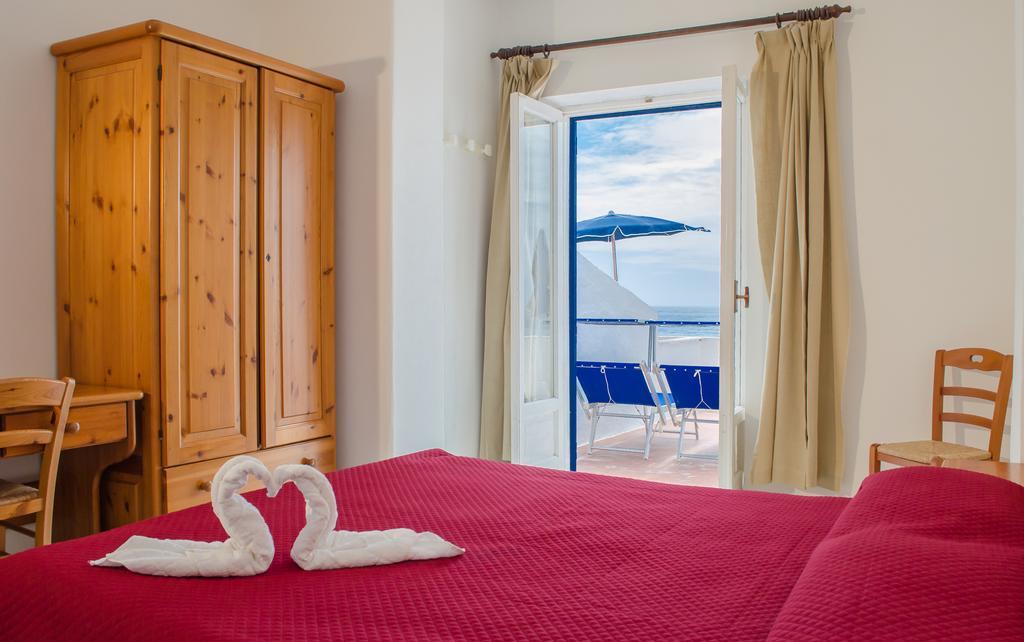 Hotel Regina Del Mare Barano dʼIschia Kamer foto