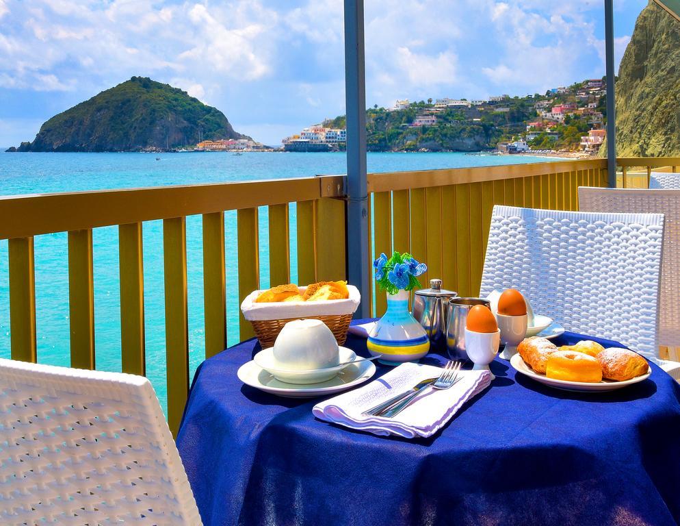 Hotel Regina Del Mare Barano dʼIschia Buitenkant foto