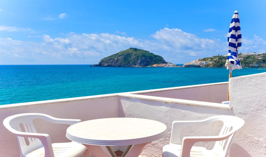 Hotel Regina Del Mare Barano dʼIschia Buitenkant foto