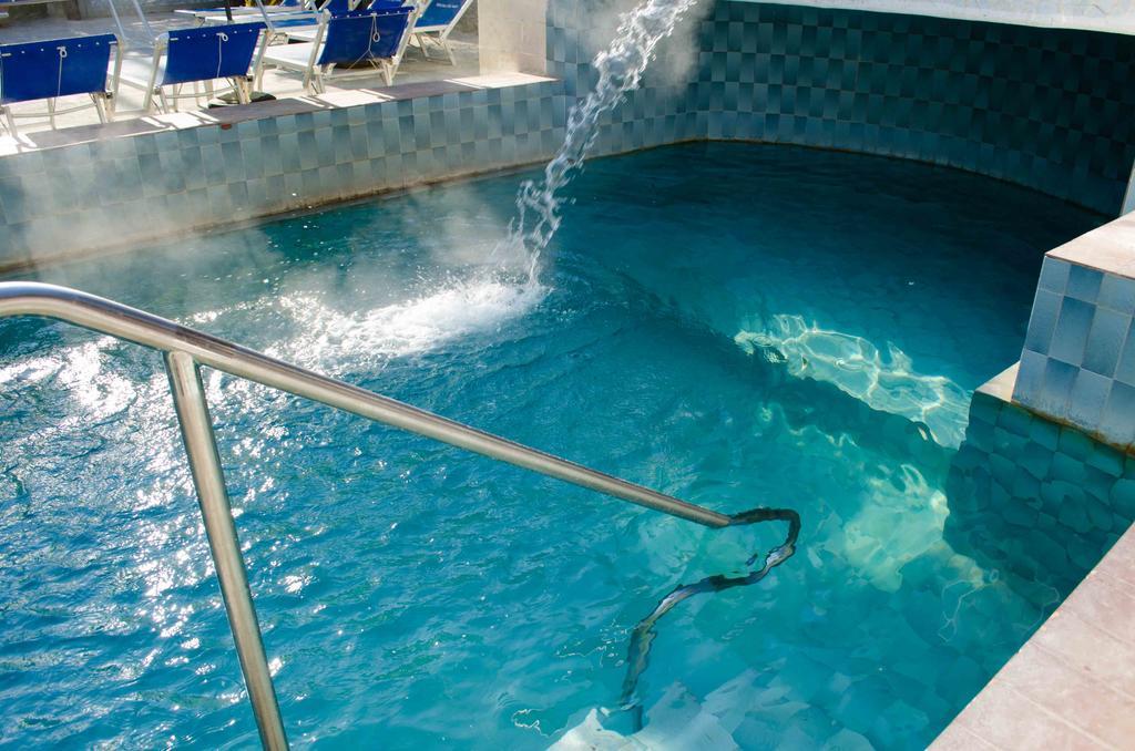 Hotel Regina Del Mare Barano dʼIschia Buitenkant foto