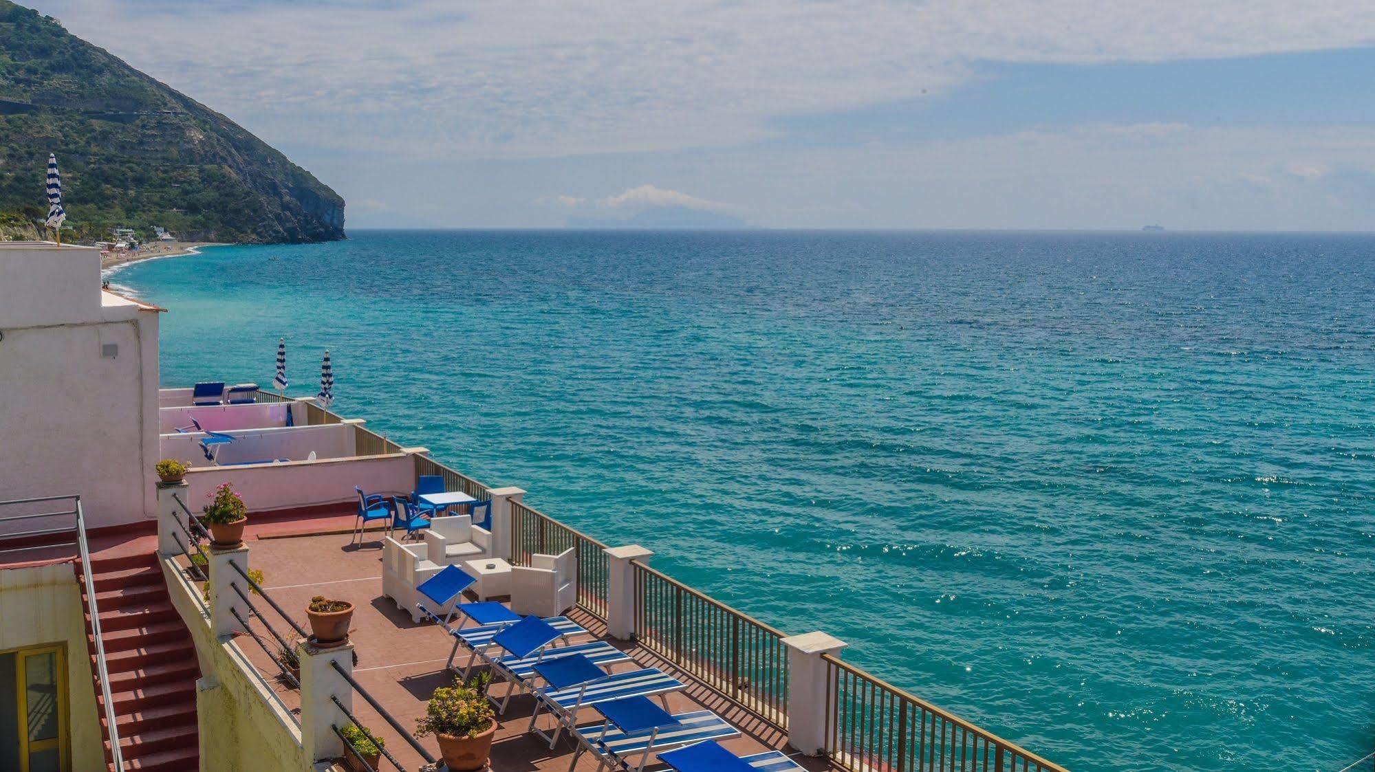 Hotel Regina Del Mare Barano dʼIschia Buitenkant foto